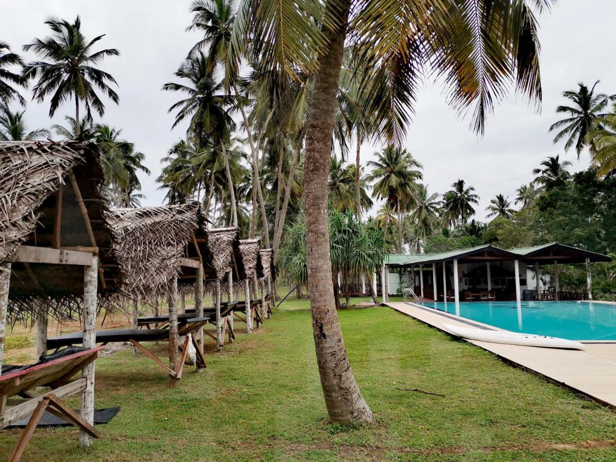 Helios Beach Resort Tangalle Exterior foto